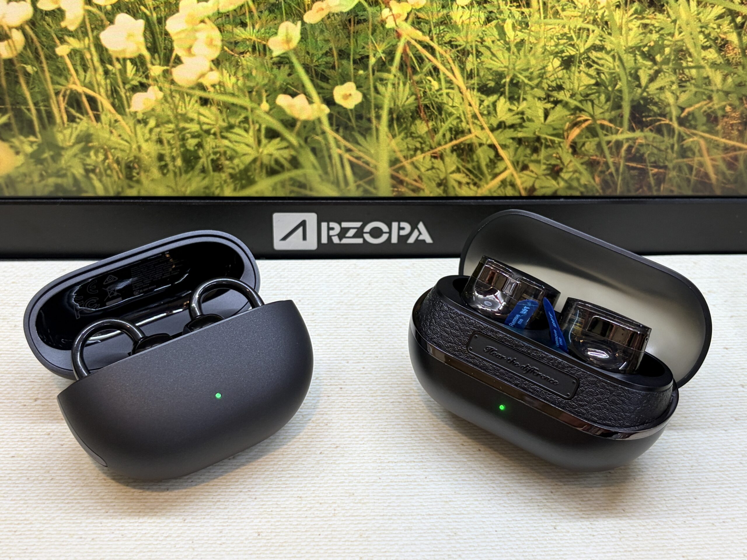 UU2イヤーカフとH3の開封比較