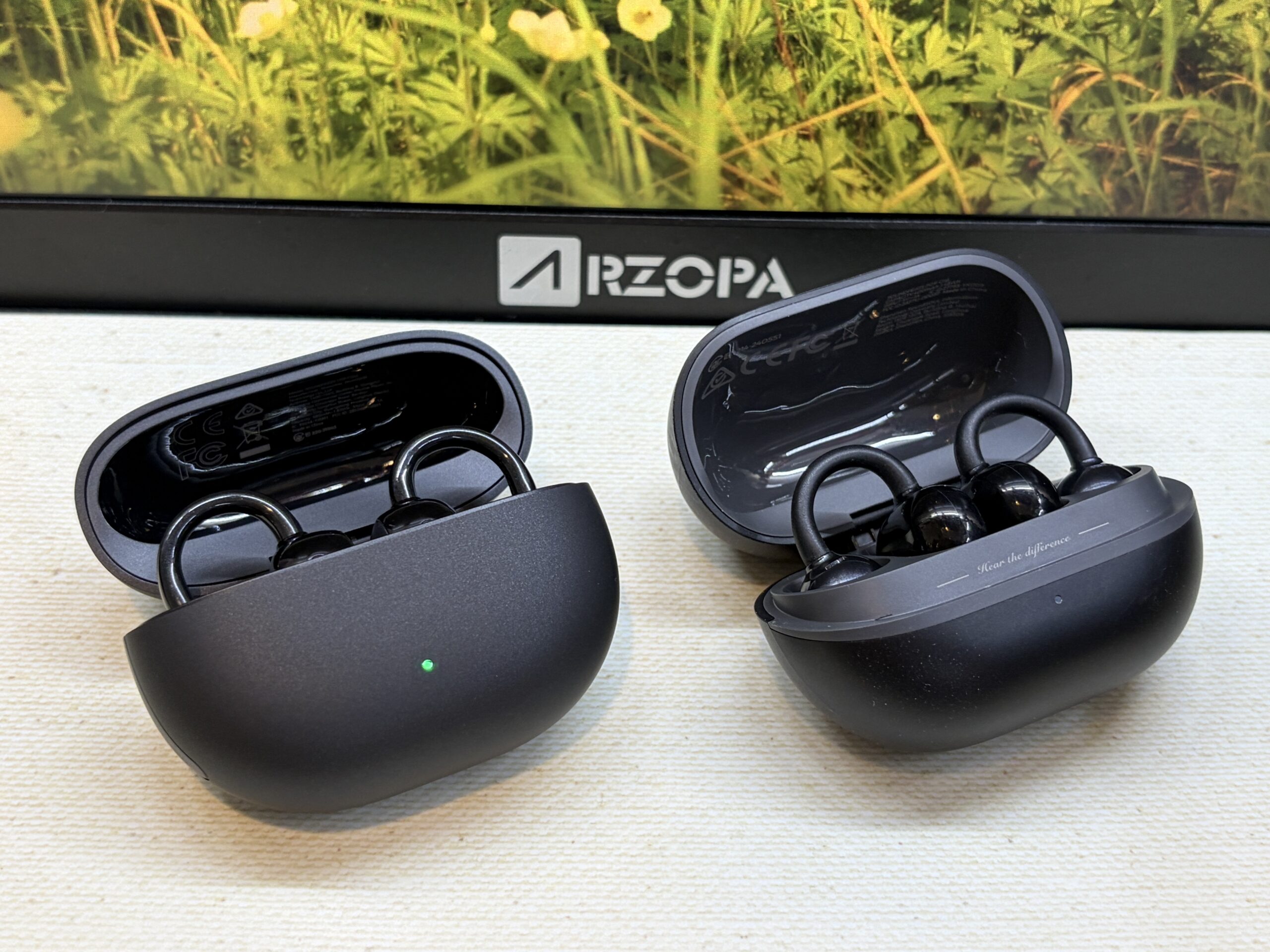 UU2イヤーカフと旧モデルの比較